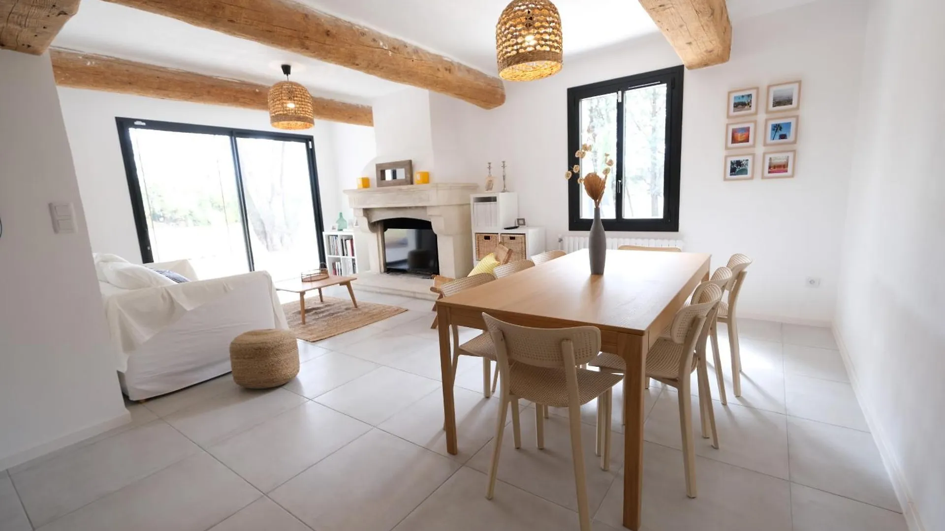Vila Charming House With Private Pool In Lagnes, Near Isle Sur La Sorgue, In The Luberon, In Provence, For 8 People Francie