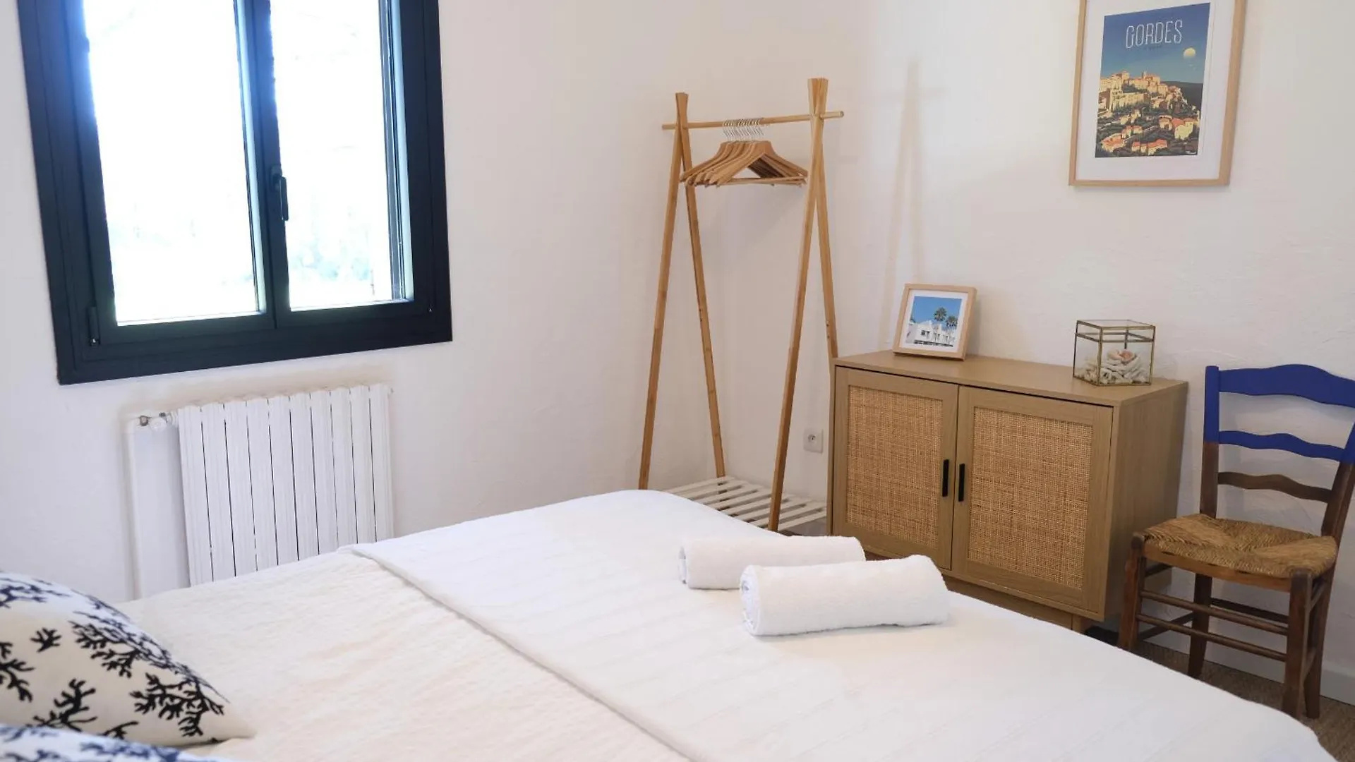 Vila Charming House With Private Pool In Lagnes, Near Isle Sur La Sorgue, In The Luberon, In Provence, For 8 People Francie